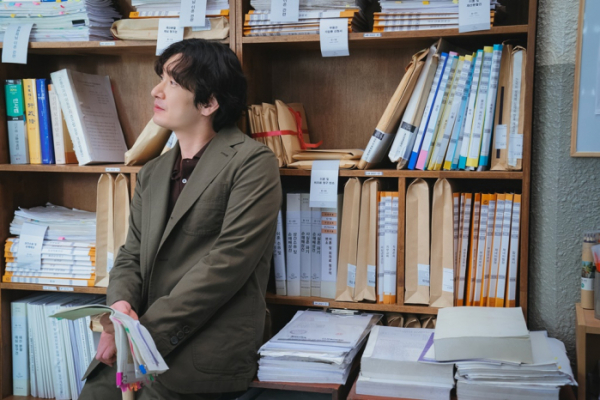 ▲'신성한, 이혼'(사진제공=SLL)