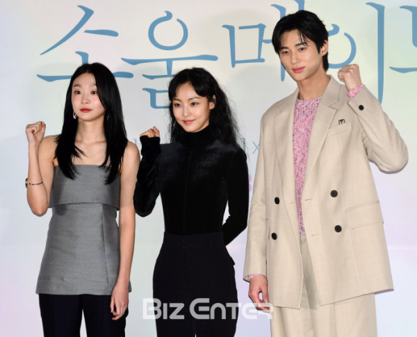 ▲영화 '소울메이트'에 출연한 김다미(왼쪽부터), 전소니, 변우석(비즈엔터DB)