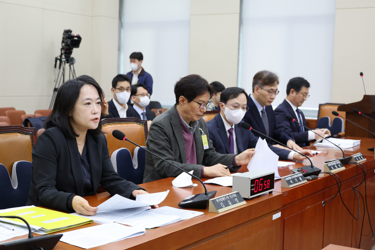 ▲9일 국회 정무위원회 전체회의에서 온라인 플랫폼 공정화법 공청회가 열리고 있다. (연합뉴스)