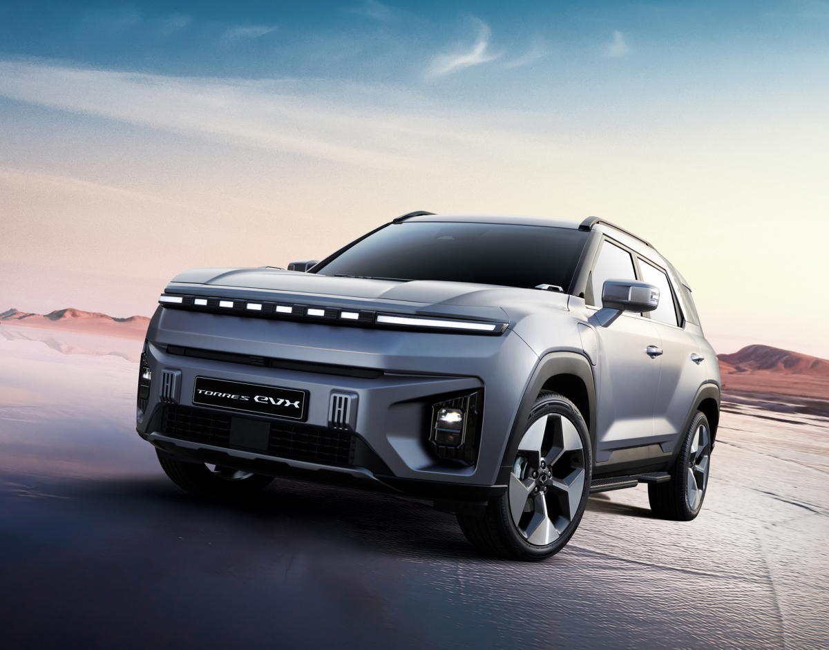 ▲쌍용자동차가 토레스 전동화 모델의 차명을 ‘토레스 EVX’로 확정하고 디자인을 16일 공개했다. 사진은 토레스 EVX 정측면. (사진제공=쌍용자동차)