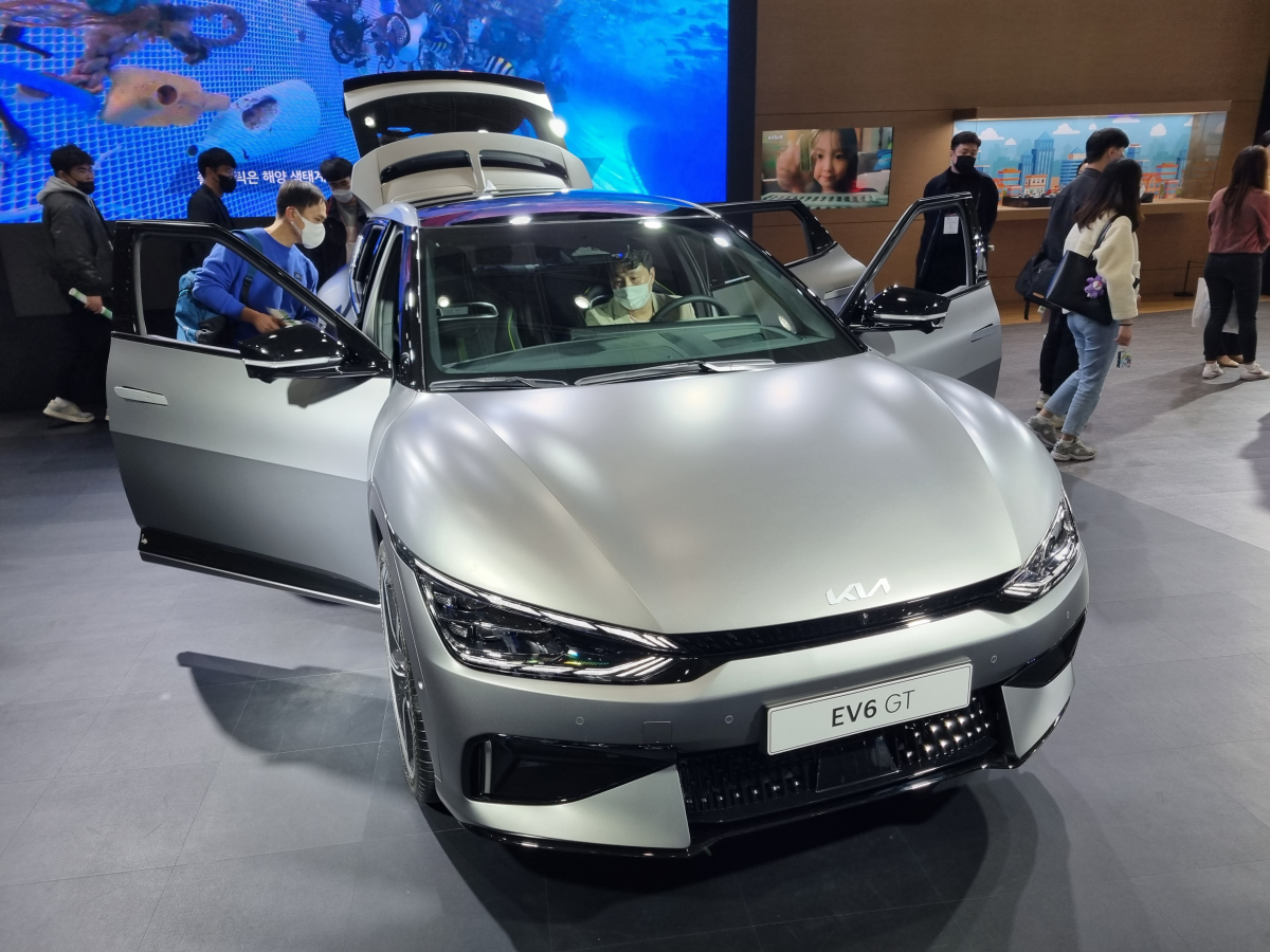 ▲기아의 EV6 GT. (강문정 기자 kangmj@)