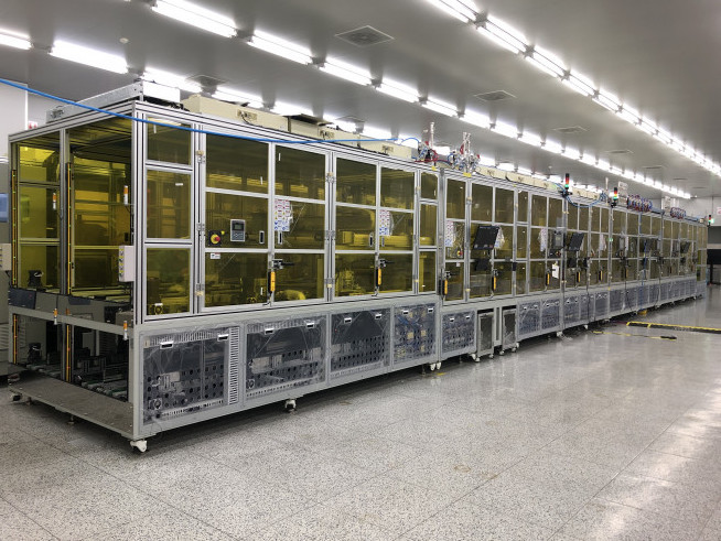 ▲탑엔지니어링의 자동차 전장용 본딩 장비  (사진제공=탑엔지니어링)