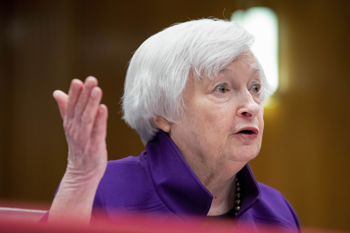 ▲재닛 옐런 미국 재무장관이 22일(현지시간) 상원 청문회에서 발언하고 있다. 워싱턴D.C./AP연합뉴스
