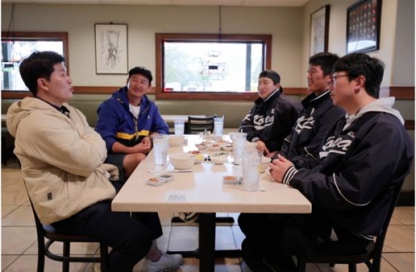 ▲김병현(왼쪽), 박용택, 나성범, 이의리, 양현종(사진제공=KBS)