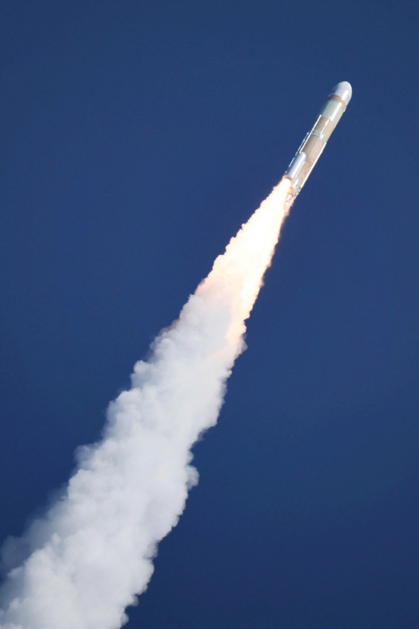 ▲일본 차세대 로켓 H3가 7일 발사되고 있다. 가고시마(일본)/AFP연합뉴스
