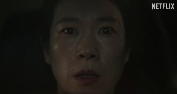 ▲염혜란 넷플릭스 ‘더 글로리’ 예고편 캡처(사진=에이스팩토리 제공)