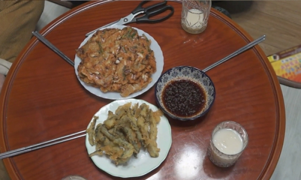 ▲기안84 고모 집 미꾸라지 튀김 한상(사진제공=MBC)