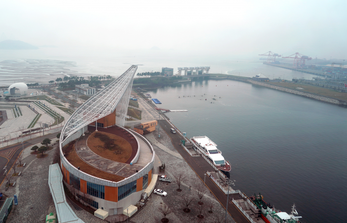 ▲한강 르네상스호가 아라인천여객터미널에 도착한 모습. (자료제공=서울시)