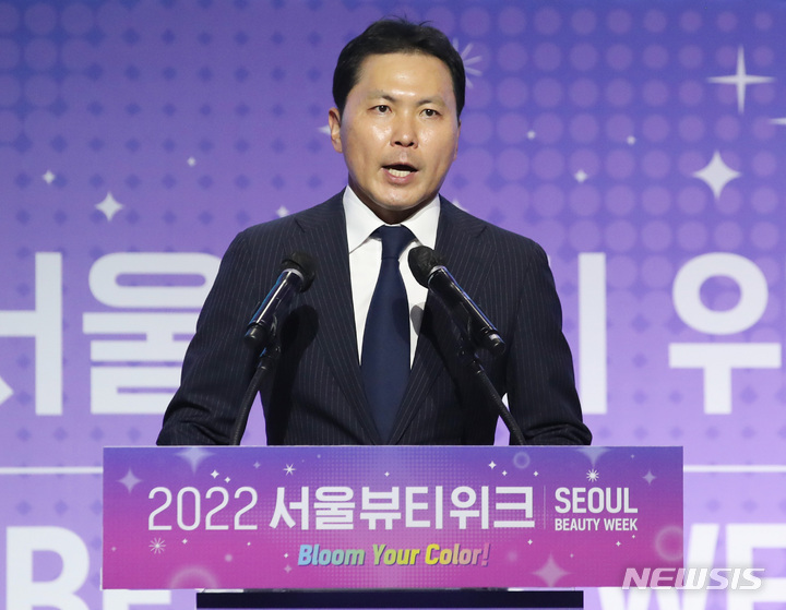 ▲뉴시스 (윤상현 한국콜마 부회장)