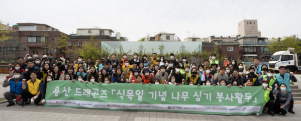 ▲‘용산 드래곤즈’(사진제공=CGV)