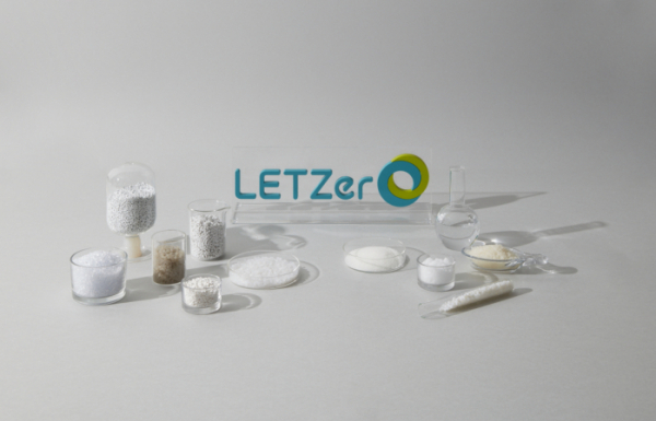 ▲친환경 브랜드 ‘LETZero’가 적용된 친환경 소재 제품. (사진제공=LG화학)
