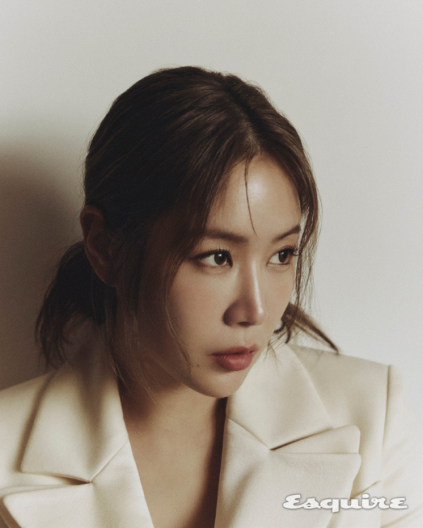 ▲소유(사진 = 에스콰이어 제공)