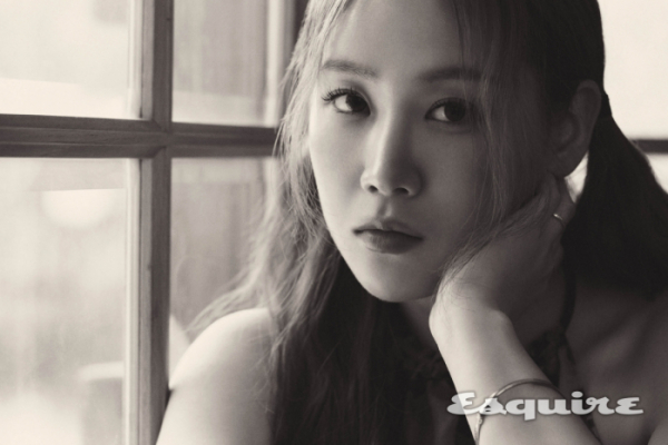 ▲소유(사진 = 에스콰이어 제공)