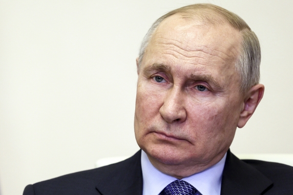 ▲블라디미르 푸틴 러시아 대통령이 지난달 19일 화상회의를 진행하고 있다. 모스크바/AP연합뉴스
