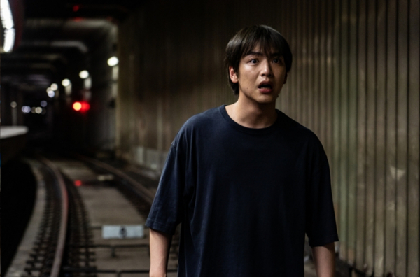 ▲'옥수역귀신' 엔플라잉 김재현(사진제공=㈜스마일이엔티)