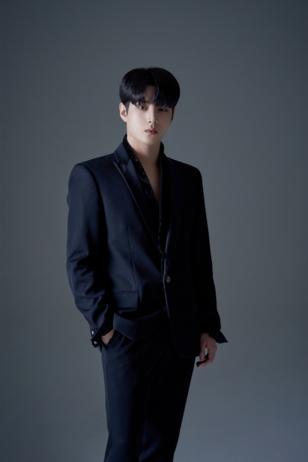 ▲김중연(사진 = 뉴에라프로젝트, 브이엘엔터테인먼트 제공)