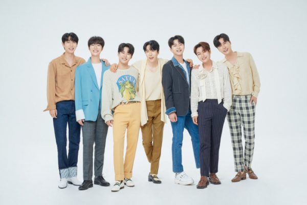 ▲'불타는 트롯맨' TOP7(사진 = 뉴에라프로젝트 제공)