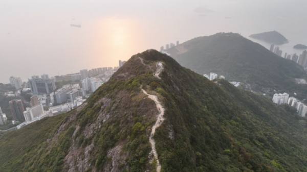 ▲'영상앨범 산' 홍콩(사진 = KBS2 제공)