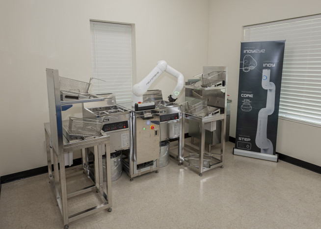 ▲뉴로메카 미국법인 쇼룸 (자료 = 뉴로메카)