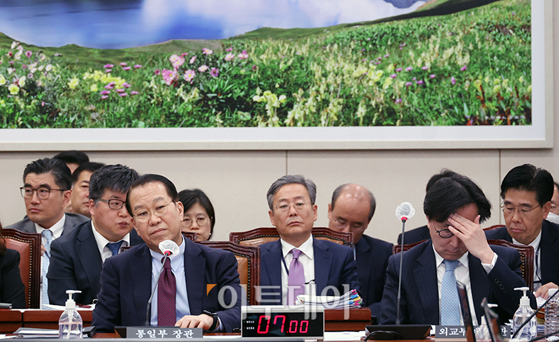 ▲외통위 참석한 권영세(왼쪽) 통일부 장관과 장호진 외교부 1차관. (고이란 기자 photoeran@)