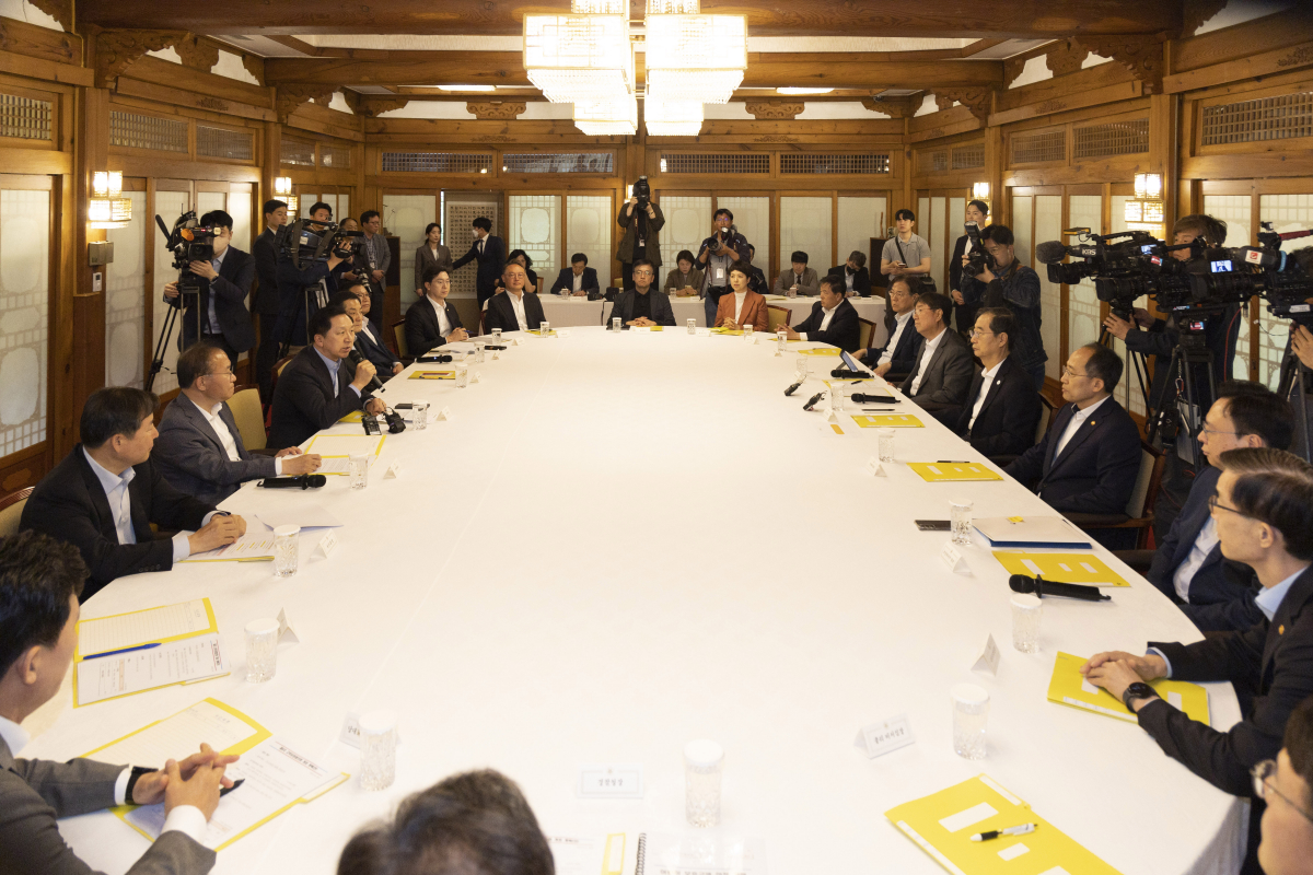 ▲김기현 국민의힘 대표가 14일 오후 서울 종로구 삼청로 총리공관에서 열린 '제9차 고위당정협의회'에서 모두발언하고 있다. 신태현 기자 holjjak@