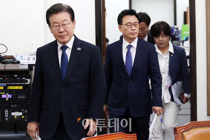 ▲최고위 참석하는 이재명 더불어민주당 대표. (고이란 기자 photoeran@)