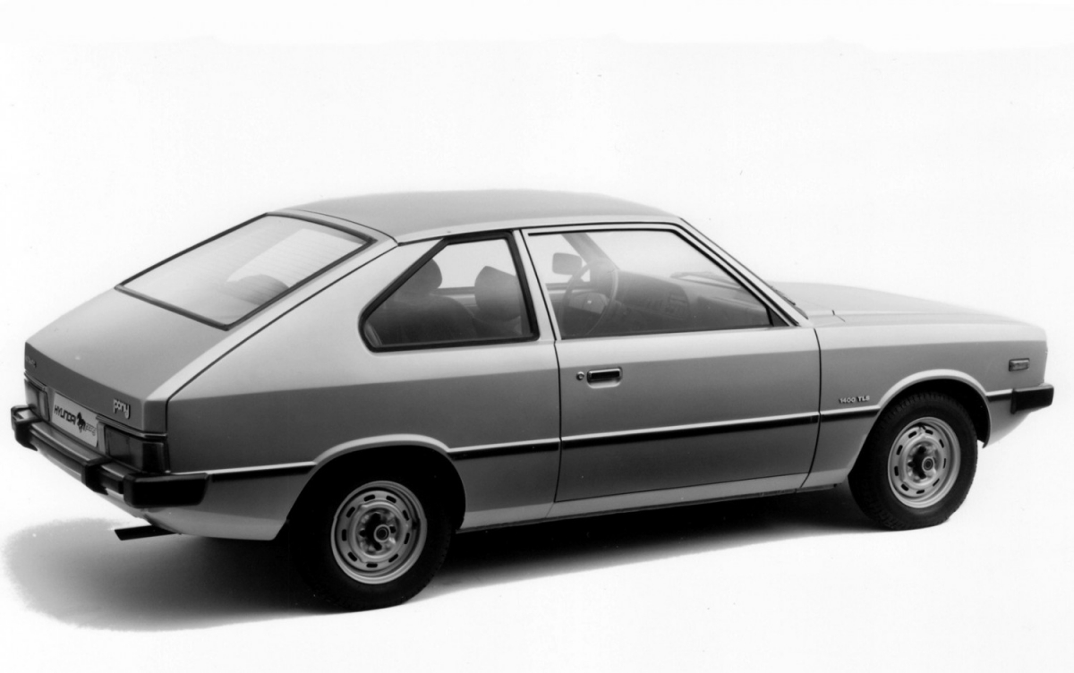 ▲포니는 5도어 패스트백 모델을 기본으로 3도어 해치백, 5도어 타입의 왜건 등 다양한 가지치기 모델도 등장했다.  (출처=광고연구원)