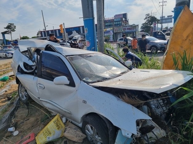 ▲지난 18일 충북 음성에서 발생한 교통사고 현장. (뉴시스)