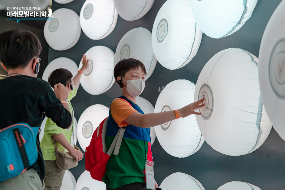 ▲현대자동차 ‘미래모빌리티학교’ 프로그램이 진행되고 있는 모습. (사진제공=현대자동차)