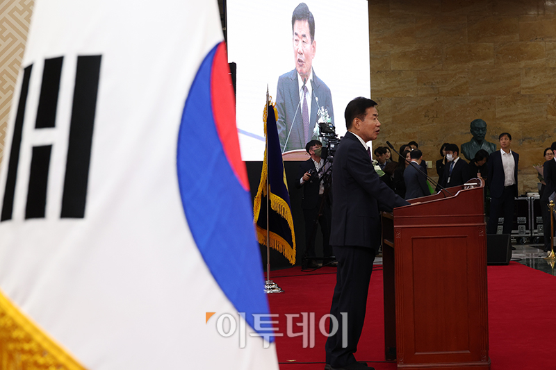 ▲김진표 국회의장이 31일 서울 여의도 국회에서 열린 제75주년 국회개원기념식에서 기념사를 하고 있다. (고이란 기자 photoeran@)