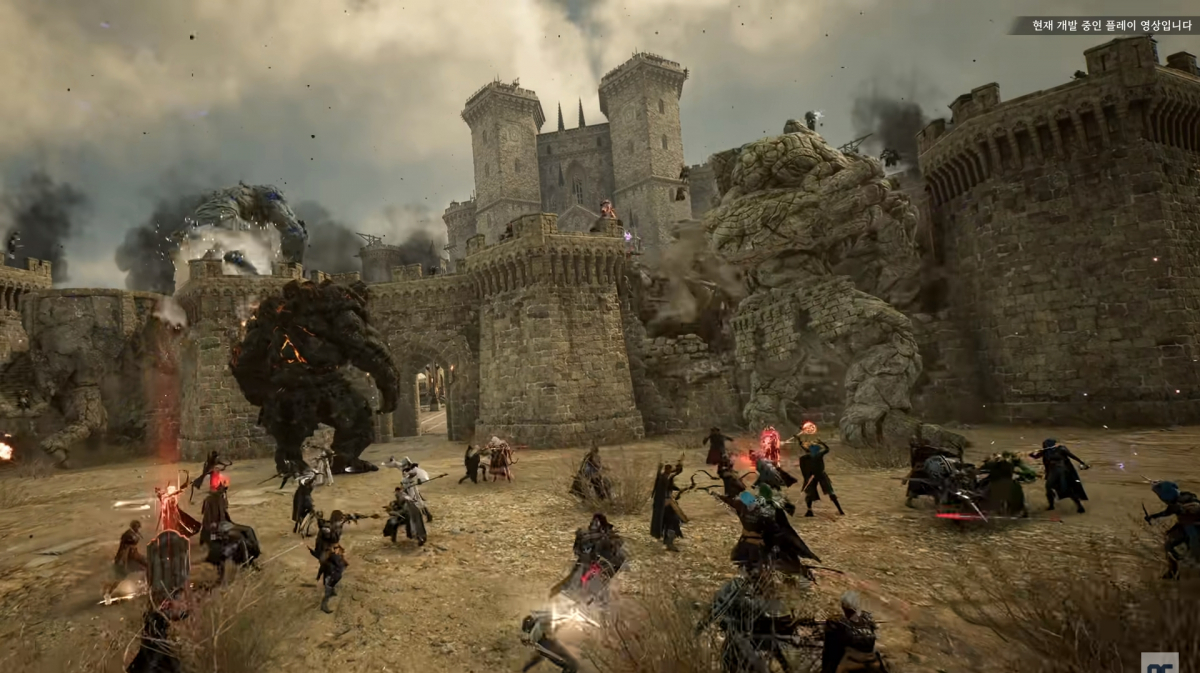 ▲게임의 최종 콘텐츠는 역시 대규모 RVR(진영전) 공성전이 될 것으로 예상된다. (출처=엔씨 공식 유튜브 영상 캡쳐)