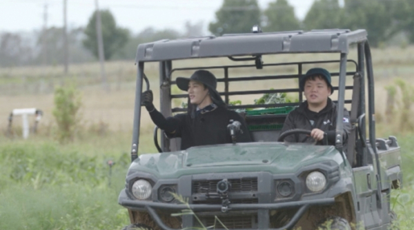 ▲'부산촌놈' 안보현, 준빈(사진제공=tvN)