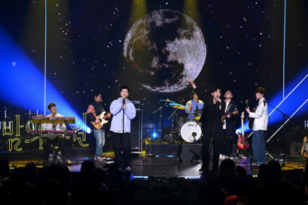 ▲'더 시즌즈-최정훈의 밤의 공원'(사진제공=KBS 2TV)