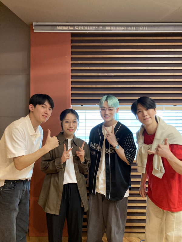 ▲LAS 아빈, 하진(사진 = MBC FM4U '굿모닝FM' 제공)