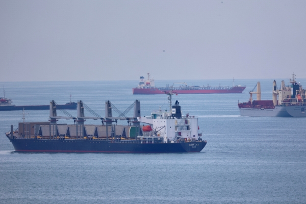 ▲튀르키예 이스탄불 인근 흑해의 선박들. (로이터/연합뉴스)