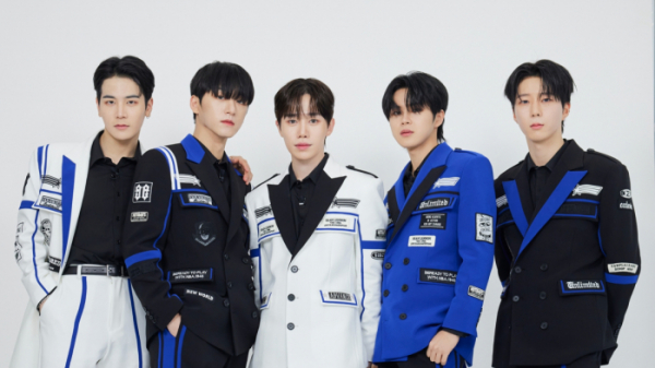 ▲디그니티(사진 = 피씨에스(PCS) 엔터테인먼트 제공)