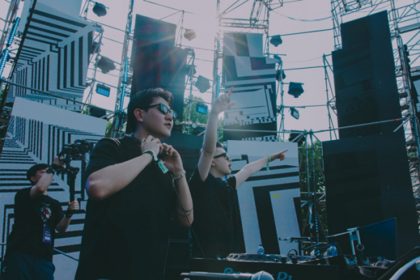 ▲STEFANO X RUTA(스테파노, 루타)(사진 = 285 제공)