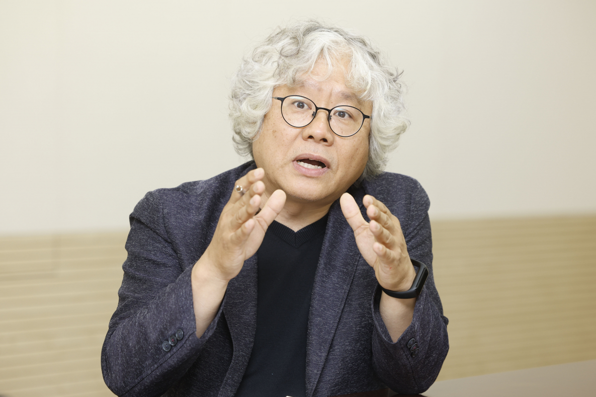 ▲한건수 대통령직속 국민통합위원회 이주민과의 동행 특별위원회 간사가 7일 서울 종로구 정부서울청사에서 이투데이와 인터뷰를 하고 있다. 조현호 기자 hyunho@