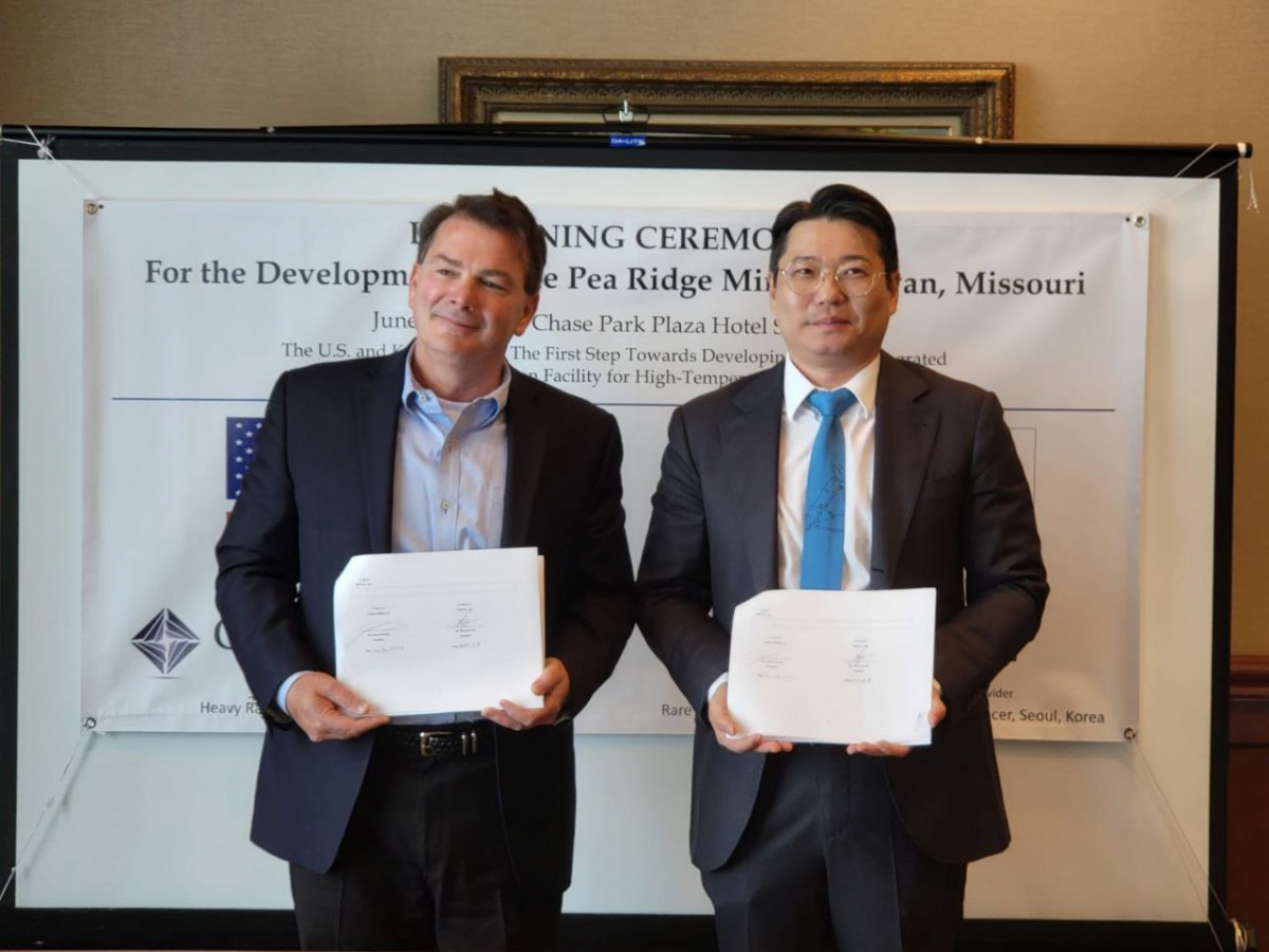 ▲왼쪽부터 칼데라 제임스 케네디 대표, 서상철 지씨엠 대표(세토피아 제공)