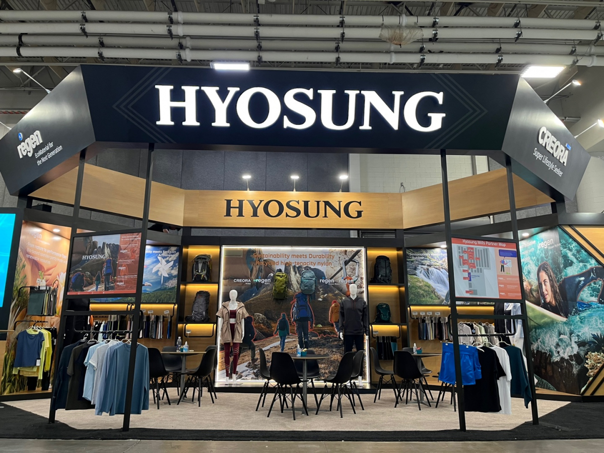 ▲미국 솔트레이크시티에서 19일부터 21까지 열리는 북미 최대 아웃도어 산업전시회 아웃도어리테일러쇼에 참가한 효성티앤씨의 부스 모습. 폐어망 재활용섬유 등 친환경 섬유를 대거 선보였다. (사진제공=효성티앤씨)