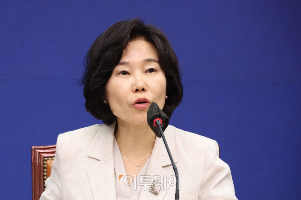 ▲20일 서울 여의도 국회에서 열린 더불어민주당 혁신기구 제1차 회의에서 김은경 위원장이 모두발언을 하고 있다. 고이란 기자 photoeran@ (이투데이DB)