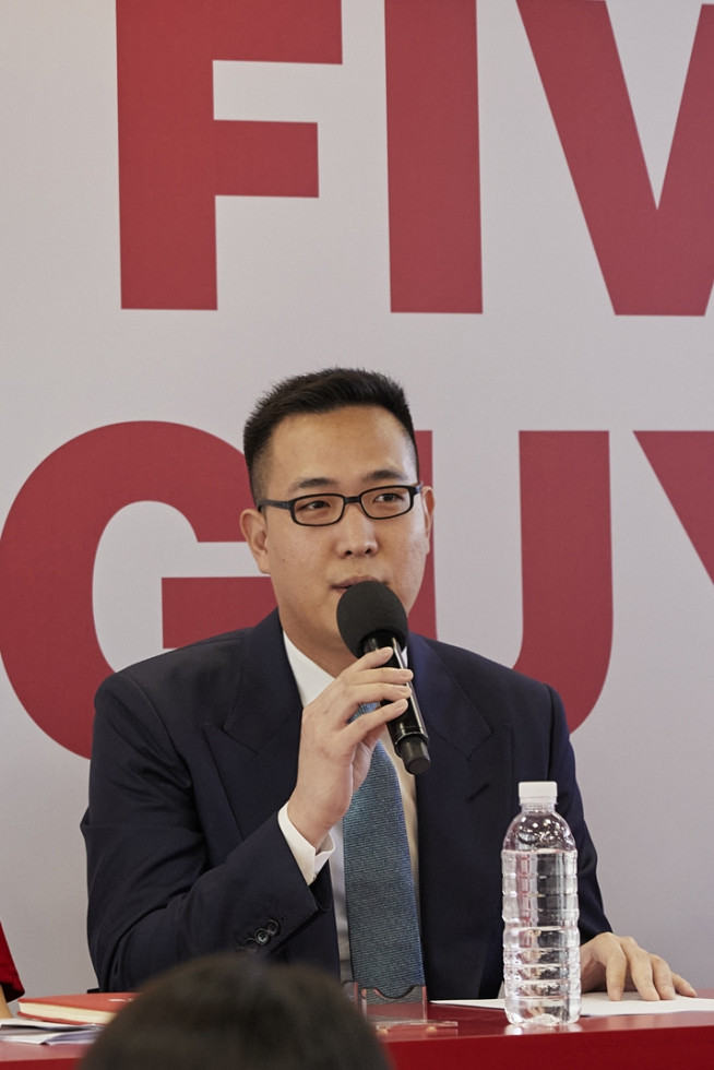 ▲김동선 한화갤러리아 전략본부장이 22일 오전 서울 서초구 파이브가이즈 국내 론칭 기자간담회에 참석해 파이브가이즈에 대해 설명하고 있다. (사진제공=한화갤러리아)