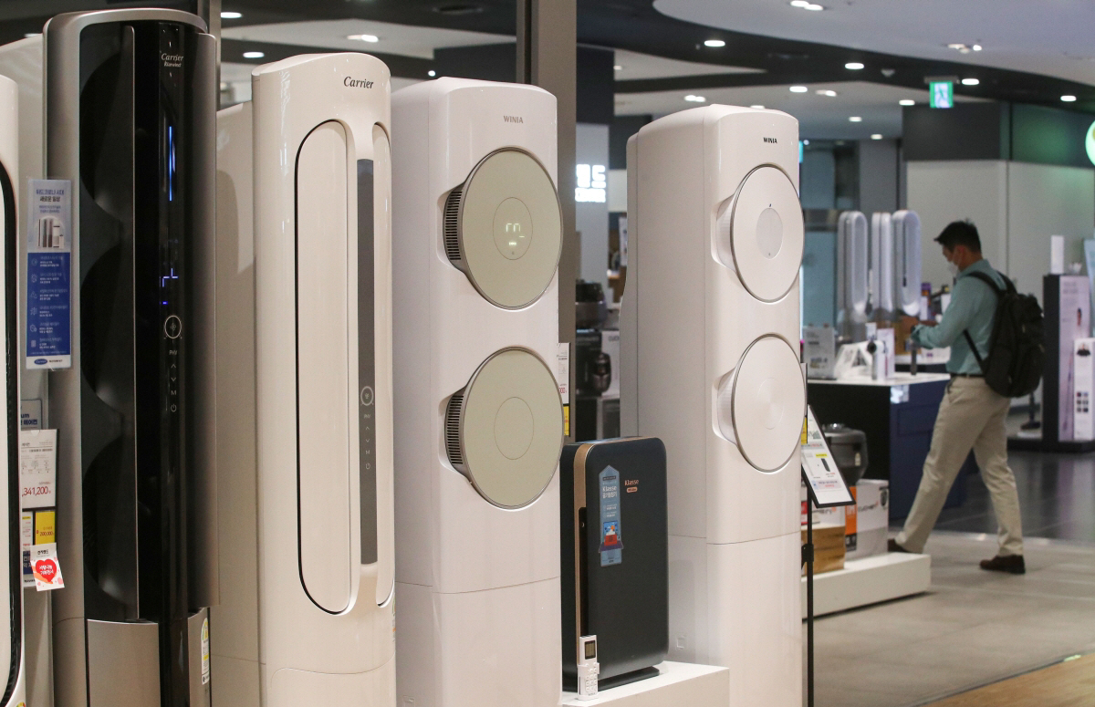 ▲서울 용산구 전자랜드에 에어컨이 진열되어 있다. 기사와 직접 관련 없는 자료용 사진. (뉴시스)