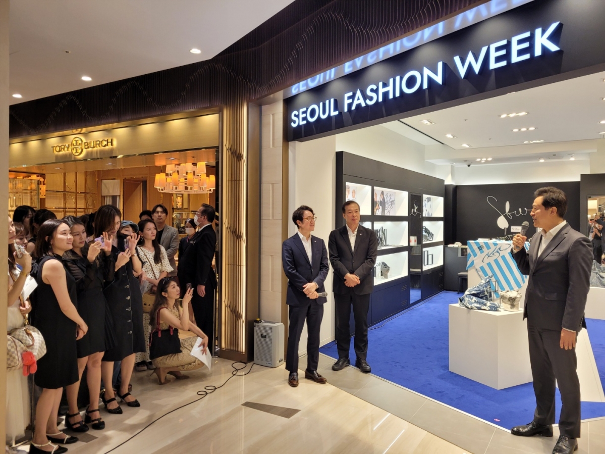 ▲일본 도쿄 긴자에 ‘서울패션위크’ 브랜드관이 들어섰다.  (사진제공=서울시공동취재단)