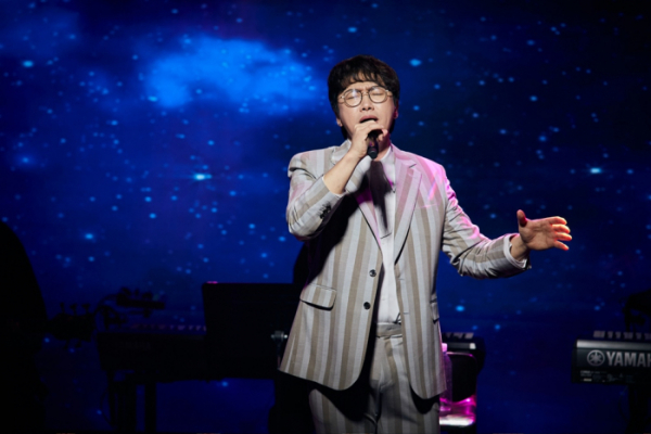 ▲모세&춘길, 소극장 콘서트(사진=위즈엔터테인먼트 제공)