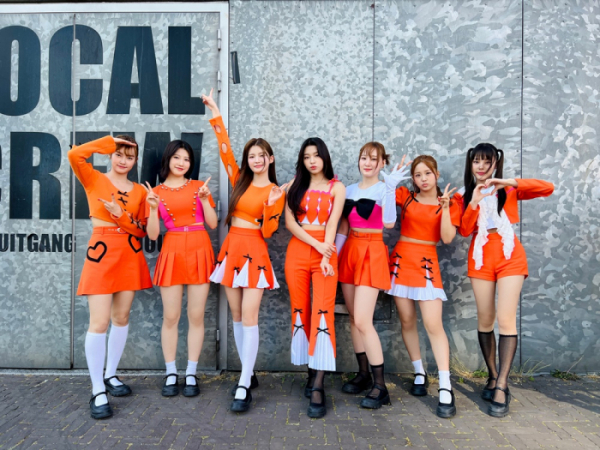 ▲첫사랑(사진 = 씨에스알이앤엠 / 에이투지엔터테인먼트(팝뮤직) 제공)