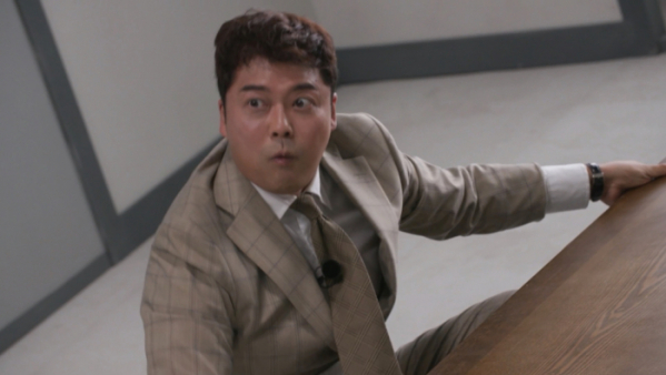 ▲'안하던 짓' 전현무(사진제공=MBC)