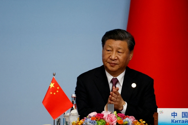 ▲시진핑 중국 국가주석이 지난달 19일 중국-중앙아시아 정상회의에서 박수를 치고 있다. 시안(중국)/로이터연합뉴스
