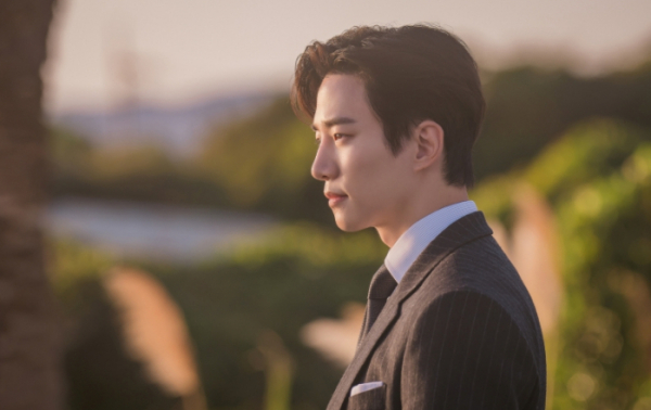 ▲'킹더랜드' 이준호(사진제공=앤피오엔터테인먼트, 바이포엠스튜디오, SLL)