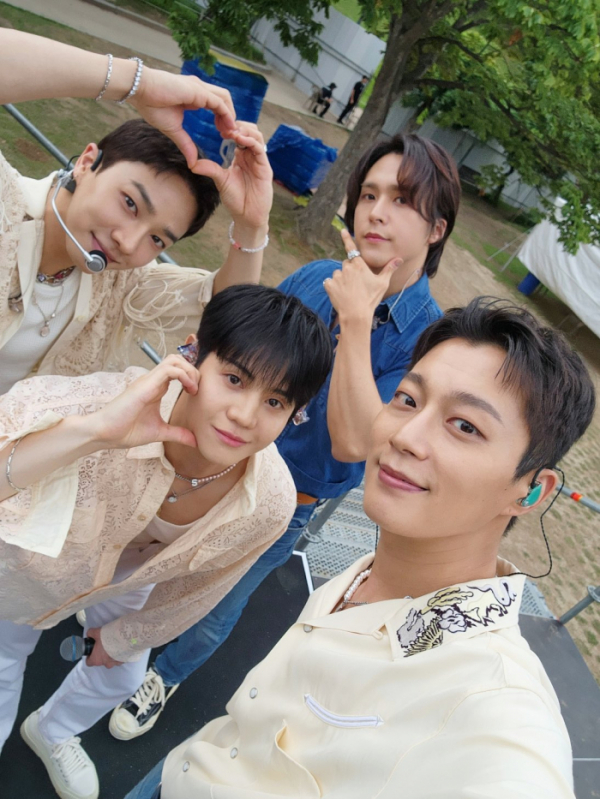 ▲하이라이트(사진 = 어라운드어스 제공)